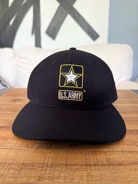 U.S. Army Black Cap with Yellow and White Star Patch